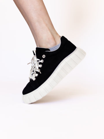 Mallorca Sneakers in Black